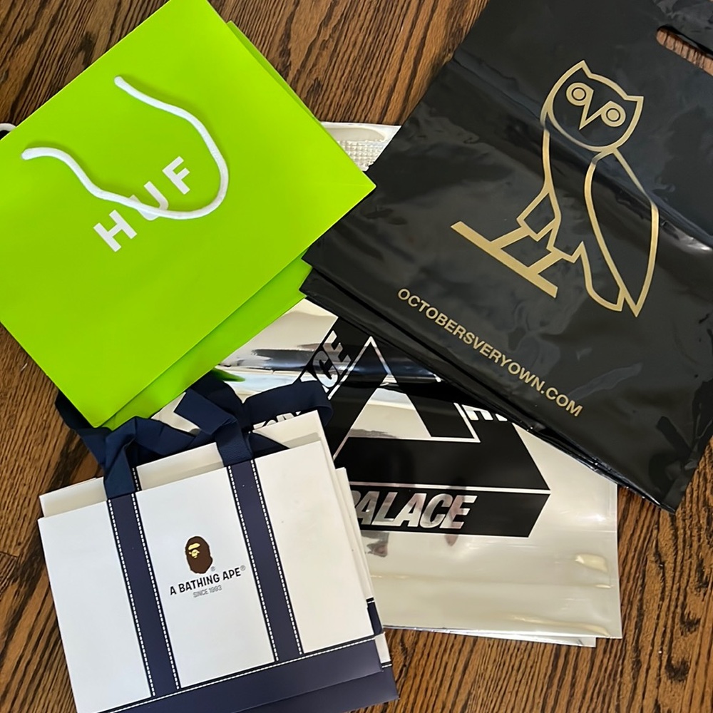 Palace, OVO, a Bathibg Ape, Huf bundle bags